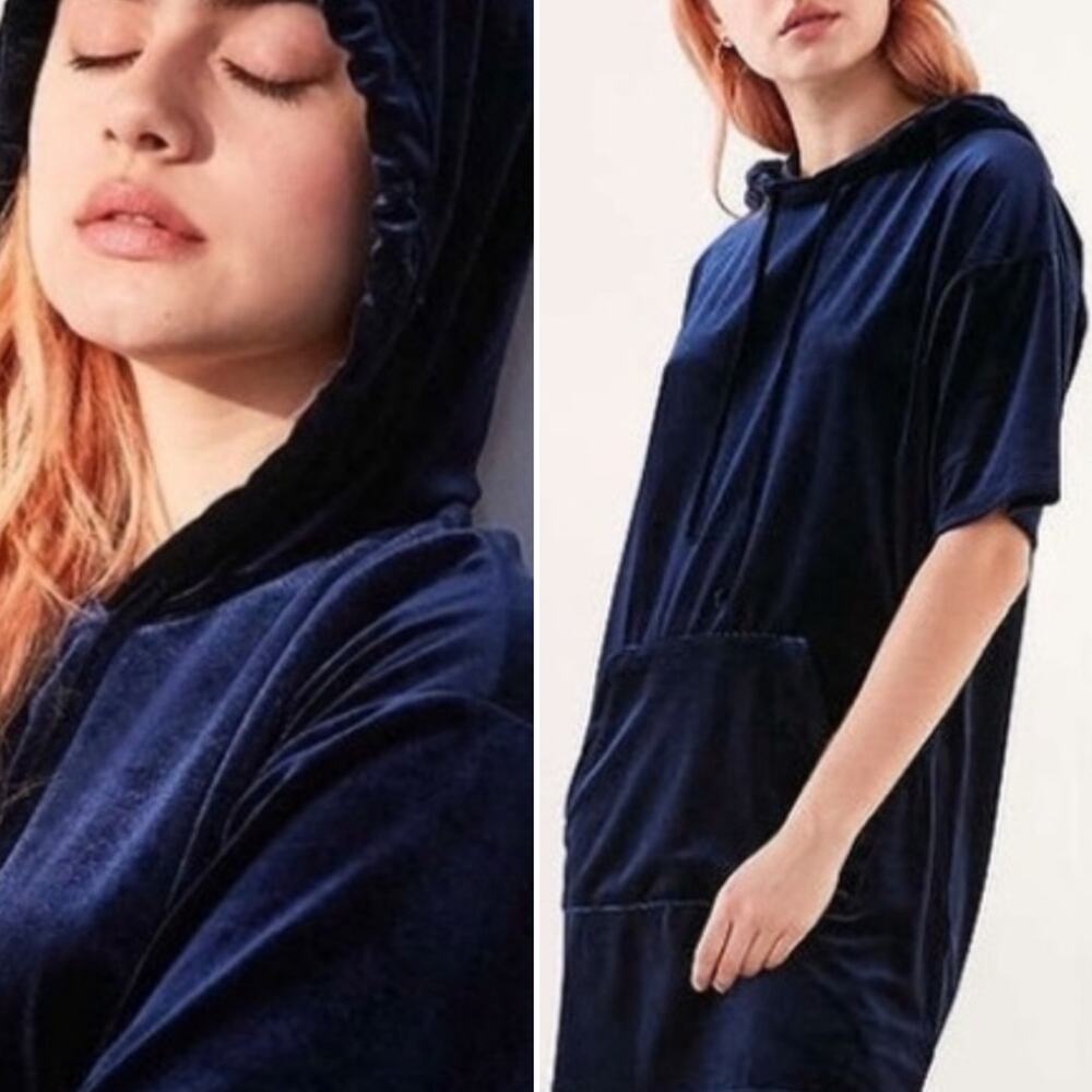 Silence + Noise Urban Outfitters Navy Hooded Velvet Dress M Casual